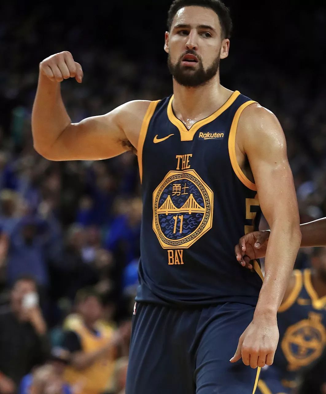 之间的差距 之间的差距