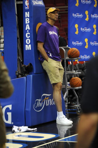 与边后卫间 与边后卫间